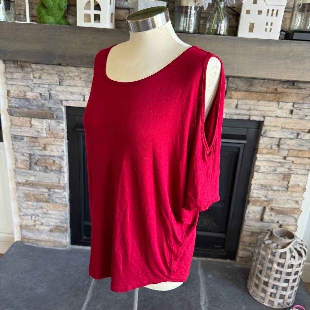Bobeau Red Sleeveless Cut Out Tank Top